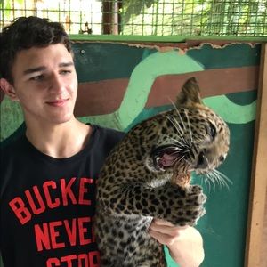 Meet your Posher, Aaric